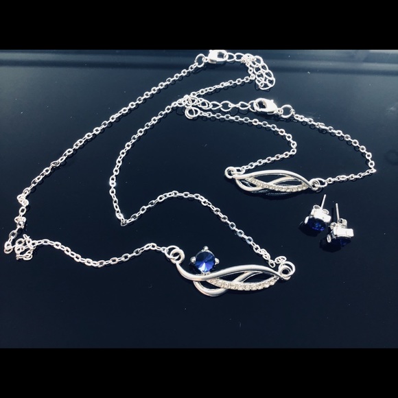 Yves Rocher Jewelry - Yves Rocher jewelry set